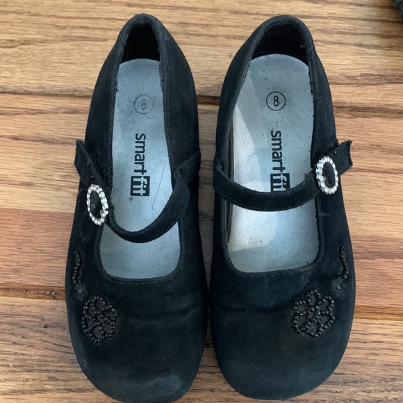 4 pair toddler girls size 8 shoes - Picture 5 of 16